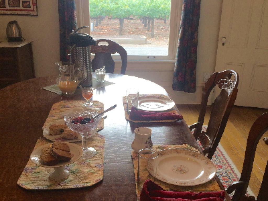 Inn At Salvestrin St. Helena Esterno foto